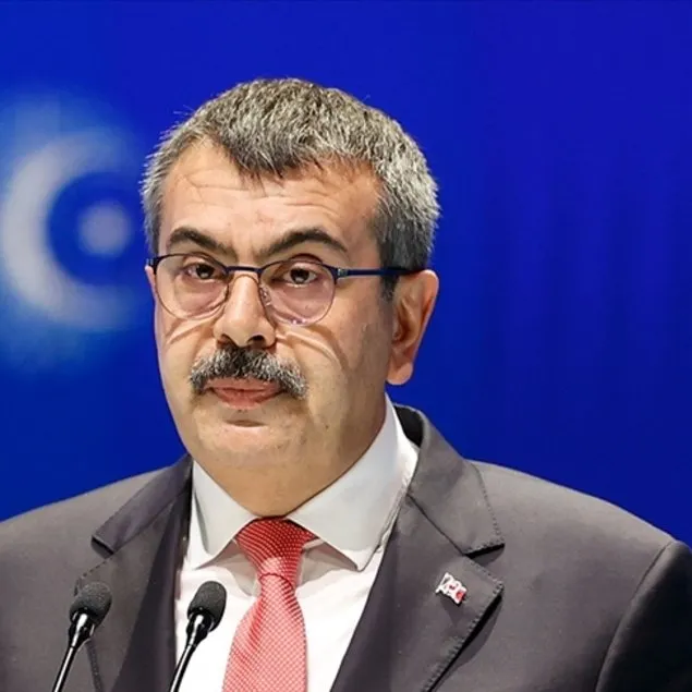 Mezuniyet balosu açıklaması