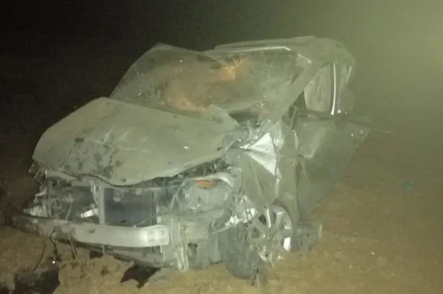 Konya'da feci kaza: Otomobil yük treninin vagonuna çarptı: 5 yaralı