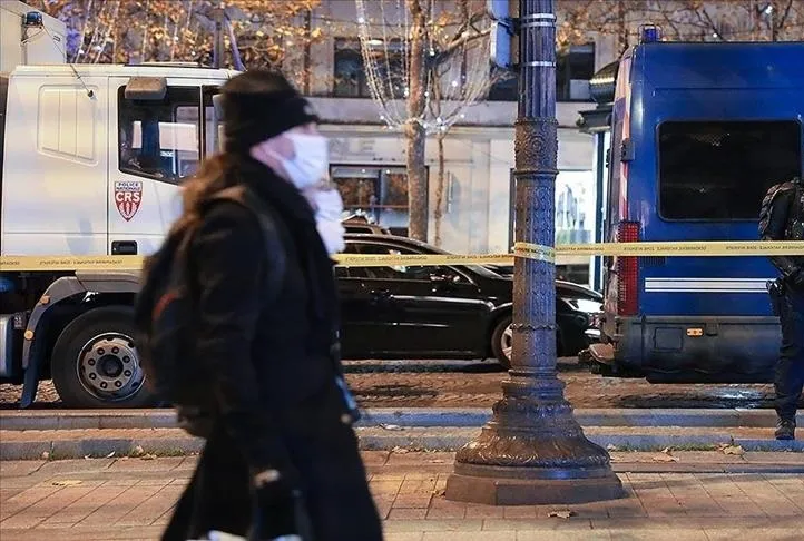 Fransa’da bankalara operasyon!