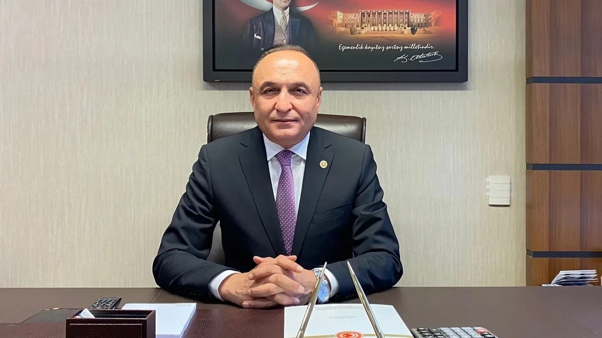 yeni-parti-milletvekili-melih-merice-bicakli-saldiri-1787071020447.jpeg Yeni Partili Melih Meriç’e bıçaklı saldırı! Saldırgan eski CHP’li Seydi Ahmet Keleş çıktı-2