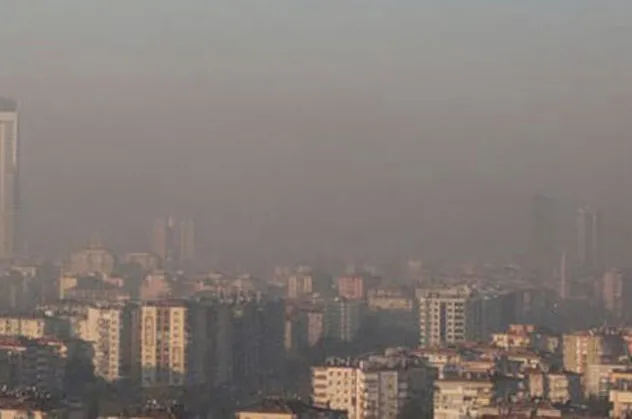 Hava kirliliği için korkutan açıklama! İstanbul'un havasını solumak 16 paket sigaraya bedel!