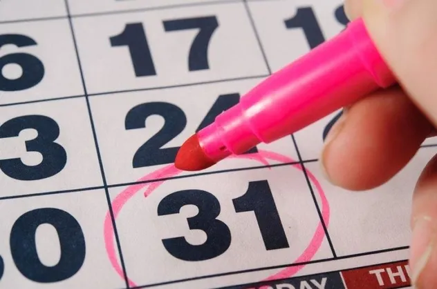31 Aralık yarım gün mü öğleden sonra yılbaşı tatili başlar mı? 31 Aralık resmi tatil mi 2020 yılbaşı tatili kaç gün olur?