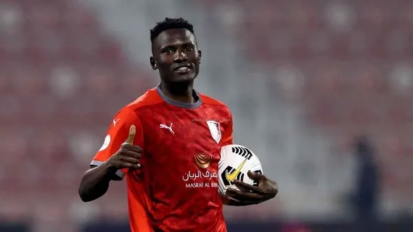 olunga-teklifi-al-duhailde-forma-giyen-kenyali-santrafor-galatasaraya-onerildi-1684186885557.jpeg