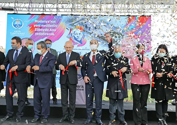 chp-genel-baskani-kemal-kilicdaroglundan-buyuk-vaatler-83-milyon-koseyi-donecek-turkiyeyi-kucaklayacagiz-1616778401894.jpg CHP Genel Başkanı Kemal Kılıçdaroğlu'ndan büyük vaatler: 83 milyon köşeyi dönecek, Türkiye'yi kucaklayacağız-2