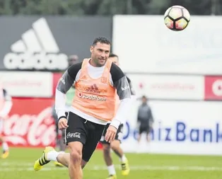 Necip&Tosic Adanaspor önünde yok