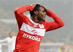 Emenike’nin başı fena halde dertte