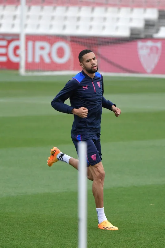 Fenerbahçe'ye transferde çifte kötü haber! - 6