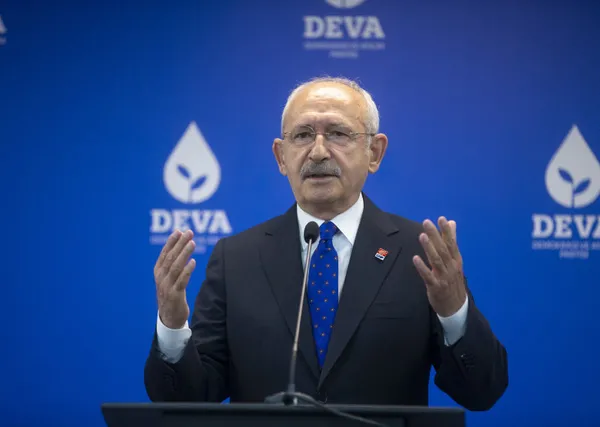 deva-partisi-genel-baskani-ali-babacanin-gozu-doymuyor-grup-kurmak-icin-chpnin-kapsini-calacak-2-vekil-daha-ve-1689317015717.jpg DEVA Partisi Genel Başkanı Ali Babacan'ın gözü doymuyor! Grup kurmak için CHP'nin kapsını çalacak: 2 vekil daha verin-2