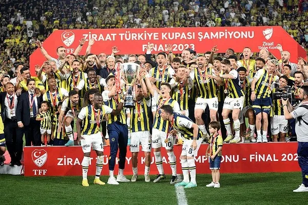 arda-guler-kupa-finalindeki-futboluyla-herkesi-buyuledi-1686520467443.jpeg Arda Güler kupa finalindeki futboluyla herkesi büyüledi!-3