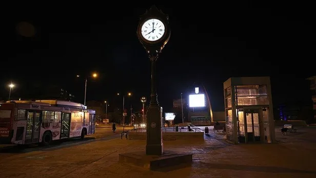 son-dakika-icisleri-bakanligi-2-haftalik-kismi-kapanma-surecine-iliskin-genelge-yayimladi-1618351842145.jpeg Son dakika: İçişleri Bakanlığı '2 haftalık kısmi kapanma' sürecine ilişkin genelge yayımladı!-6