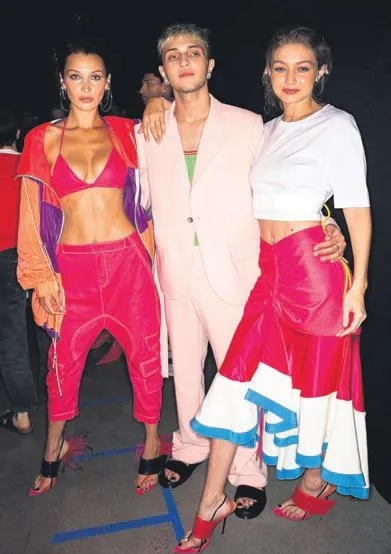 Dua Lipa New York Times Gazetesi'ndeki ilana sert tepki gösterdi-2