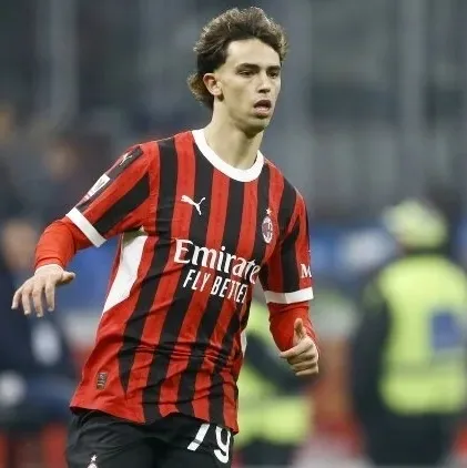 Joao Felix Milan’da kalmak istiyor