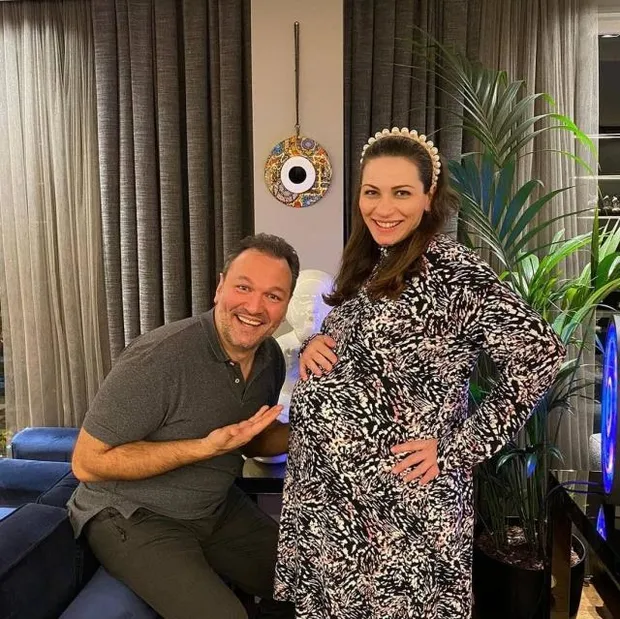 Koronavirüse yakalanan Kemal Sunal'ın oğlu Ali Sunal'dan haber var! Durumu ağırlaşmış apar topar hastaneye kaldırılmıştı-5