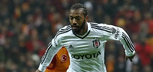 Kalıyorum diyemedi!