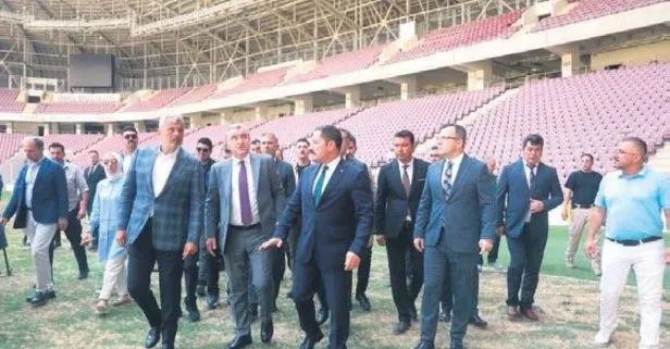 Hatay Stadyumu yeniden yapılıyor