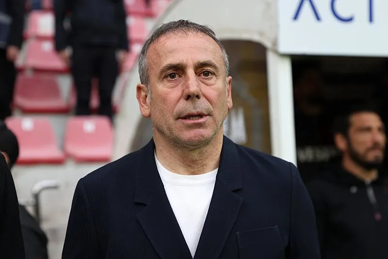 Teknik direktör Abdullah Avcı Karagümrük maçı öncesi oyuncularına seslendi: O kupa bizim olacak-4