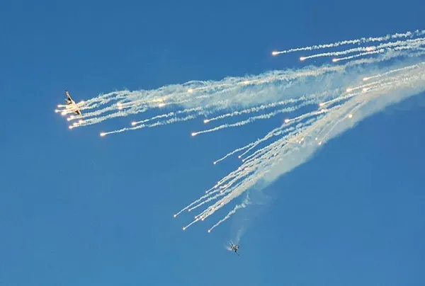 bakan-yasar-gulerin-aciklamasi-sonrasi-merak-konusu-oldu-eurofighter-typhoon-ozellikleri-neler-f-35-ile-arasin-1700248131313.jpeg Bakan Yaşar Güler'in açıklaması sonrası merak konusu oldu! Eurofighter Typhoon özellikleri neler? F-35 ile arasındaki hangi farklar var?-4