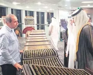 Bez üzerine iple Kur’an işledi