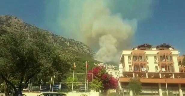 Antalya Kaş’ta orman yangını! Villalar zarar gördü