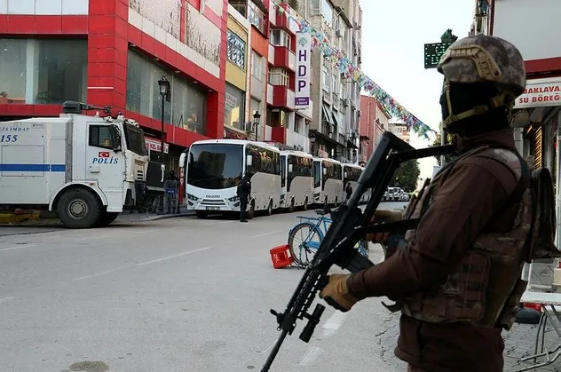 HDP teşkilatında "Paralel mahkeme" kurup PKK'ya para aktardılar