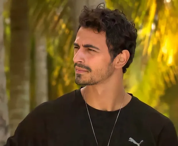 Survivor 2021 yarışmacısı çıka çıka bakın kim çıktı yarışma yarışma geziyor! Sevgilisiyle Ben Bilmem Eşim Bilir'e bile katılmış meğer Emin...-9