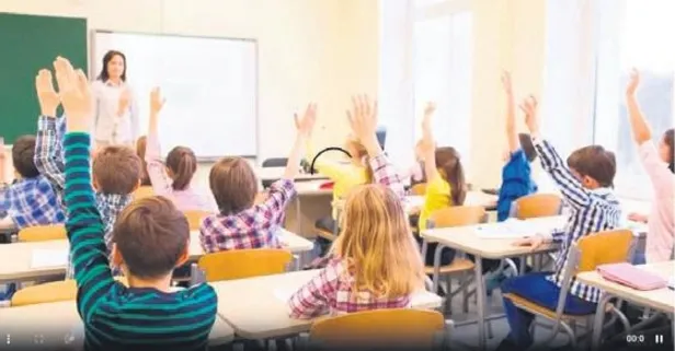 Okul kıyafetleri tek tip oluyor! 4 yıl boyunca değiştirilemeyecek