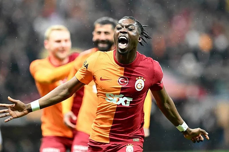 TAKVİM çok çarpıcı detaylara ulaştı! Süper Lig'de nefes kesen şampiyonluk yarışının daha önce Avrupa'da bile yaşanmadığı ortaya çıktı-2