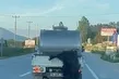Bolu’da kurbanlık hayvanı aracının arkasına bağlayıp kilometrelerce sürükleyen sürücü kameraya yansıdı