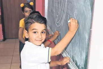“Yaşama şansı yüzde bir” denmişti! İlikle sağlığına kavuşan Kuzey ilkokula başladı...