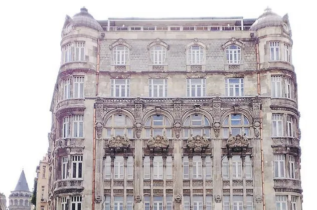 Beyoğlu’nun sembol yapısı Frej Apartmanı | Gizemli Apartmanlar
