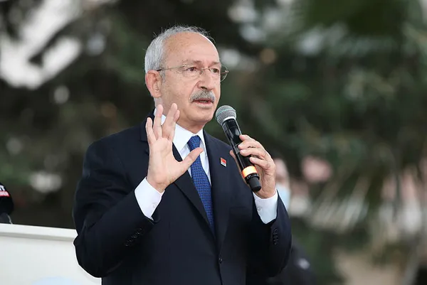 chp-genel-baskani-kemal-kilicdaroglu-adanaya-kres-ve-park-temeli-atma-icin-gitti-halka-hizmet-goturecegiz-1606580039989.jpg