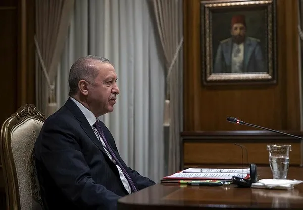 son-dakika-baskan-erdogan-fransa-cumhurbaskani-emmanuel-macron-ile-gorustu-1614713565624.jpeg Son dakika: Başkan Erdoğan, Fransa Cumhurbaşkanı Emmanuel Macron ile görüştü-3