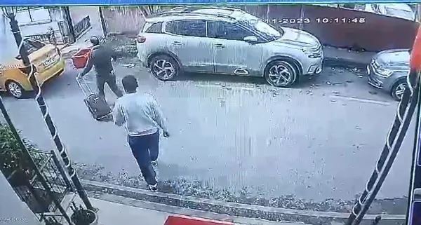 Fatih'te kan donduran olay! Eşini otel odasında tornavida ile öldürdü-3