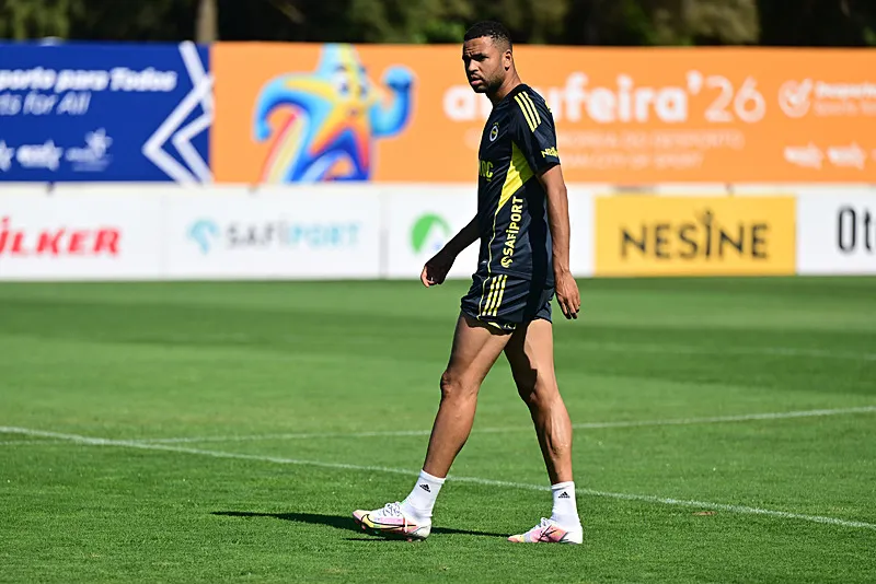 Fenerbahçe'den Galatasaray'a dev çalım! Okan Buruk bizzat isim vermişti - 8