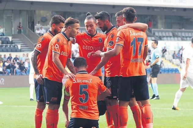 Başakşehir hayata döndü