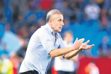 Trabzonspor’un teknik direktörü Abdullah Avcı zafere kilitlendi! Fenerbahçe maçı için plan hazır