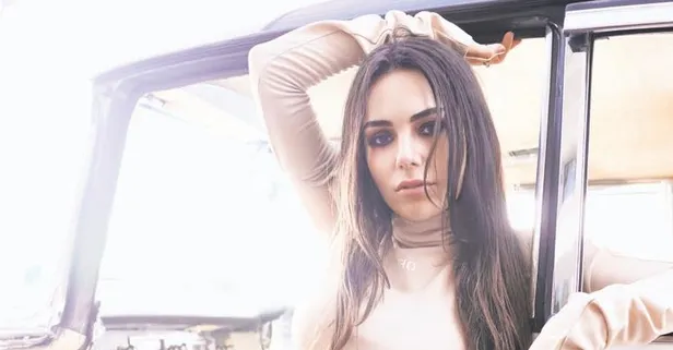 Oyunculuk eğitimi için Londra'ya giden Yağmur Tanrısevsin kesenin ağzını açtı!