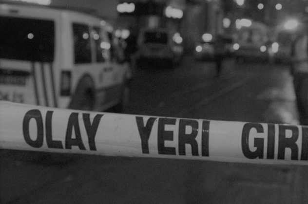 İzmir'de şüpheli ölüm! Arabasının içinde bulundu