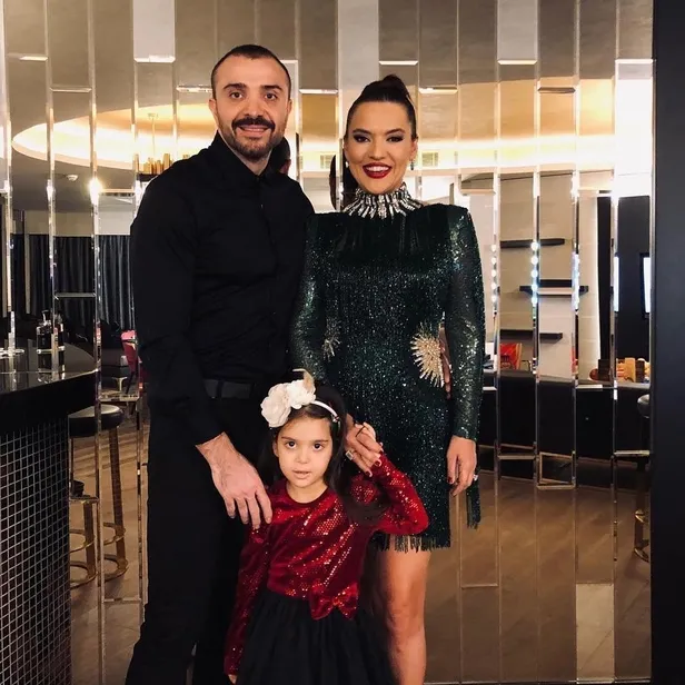 Demet Akalın'ı çıldırtan 'borç' yorumu! 'Bebeğinden utanmadığın belli'-8