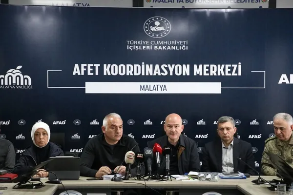 son-dakika-bakan-soylu-acikladi-depremlerde-can-kaybi-48-bin-448-oldu-1678702272599.jpg
