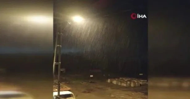 İstanbul’da mevsimin ilk kar yağışı Silivri’nin yüksek kesimlerinde görüldü! Meteoroloji uyarmıştı...
