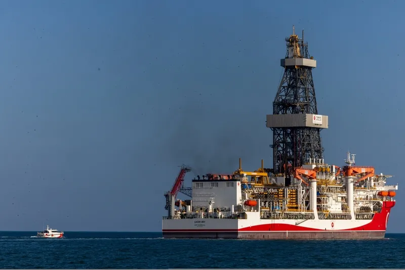 somalide-tarihi-gorev-turkiyeden-yurt-disinda-ilk-deniz-sondaji-1775651618357.jpeg Somali’de tarihi görev: Türkiye’den yurt dışında ilk deniz sondajı-4