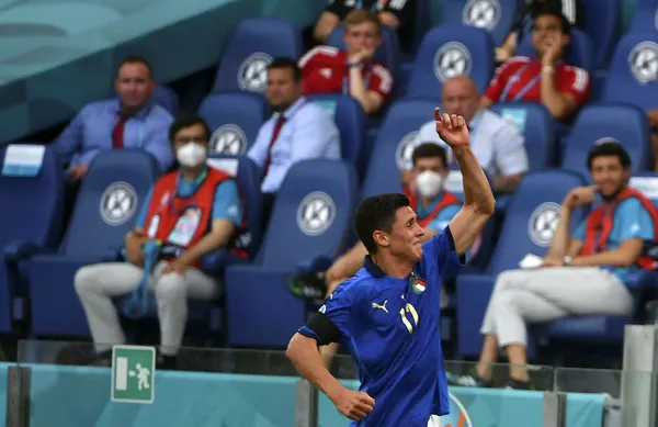 italya-1-0-galler-euro-2020-mac-ozeti-1624213380981.jpg İtalya 1-0 Galler | EURO 2020 MAÇ ÖZETİ-2