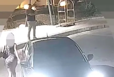 İzmir’de fuhuş baskını!