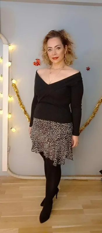 110-kiloya-ulasan-ogretmen-tup-mide-ameliyatiyla-33-kilo-verdi-bambaska-bir-gorunume-kavustu-1640170975032.jpg 110 kiloya ulaşan öğretmen tüp mide ameliyatıyla 33 kilo verdi! Bambaşka bir görünüme kavuştu!-5