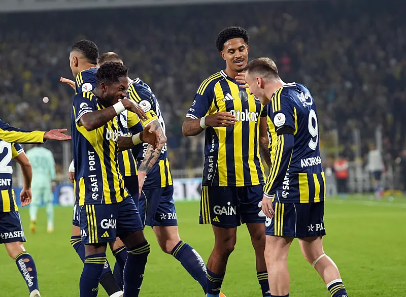 Fenerbahçe kritik virajda! Rizespor maçının 11'inde sürpriz tercih - 9