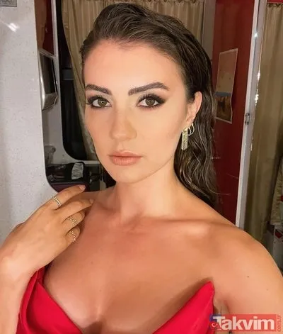 Burcu Özberk ‘Benim gözümden’ dedi ne var ne yok bir araya getirdi paylaştı! Önce bornozuyla sonra ise sütyensiz giydiği ceketiyle... - 1