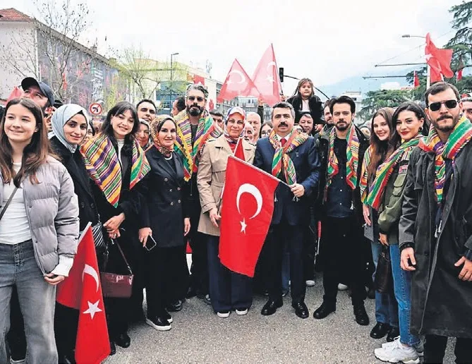 Kuruluş Orhan oyuncuları Bursa’da fetih coşkusu yaşadı: Ecdadımızı yad ettik