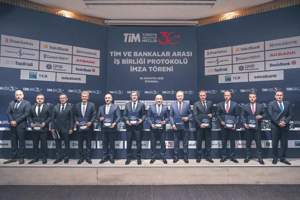 1693259444100.jpeg İhracatçılara uygun maliyetli kredi yolu! 5 milyon dolar veya 100 milyon liralık yeni paket-4