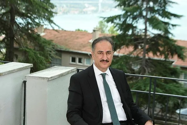 Boğaziçi Üniversitesi Rektörü Naci İnci, skandal eyleme ilişkin ilk kez konuştu! Bu ifade özgürlüğü değil vandallık-11